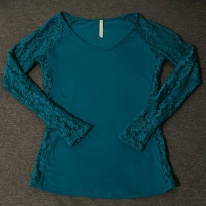 Fitted Blue-Green Bozzolo Blouse
